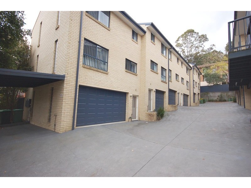 8/171 Gertrude Street, Gosford NSW 2250