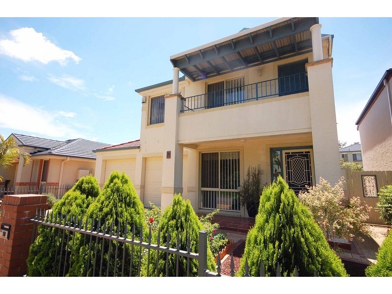 37 Wingello Crescent, Wyoming NSW 2250