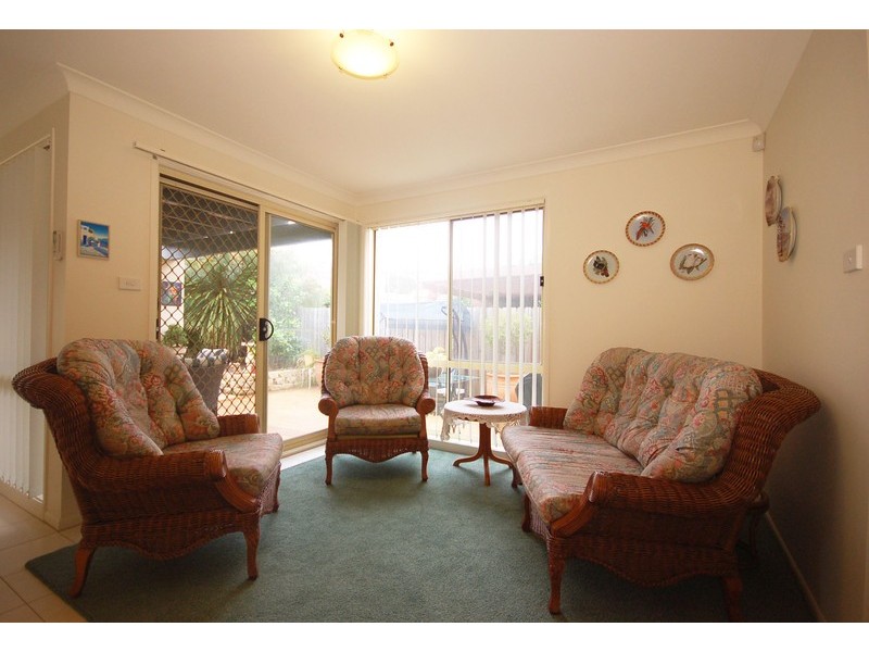 37 Wingello Crescent, Wyoming NSW 2250