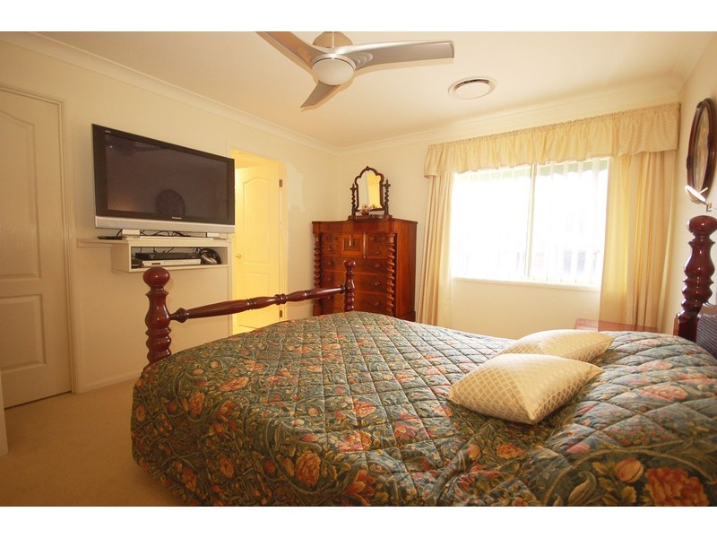 37 Wingello Crescent, Wyoming NSW 2250