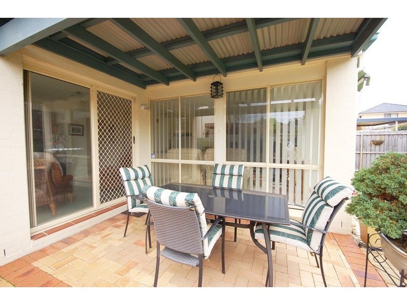 37 Wingello Crescent, Wyoming NSW 2250