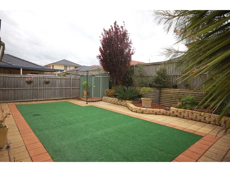 37 Wingello Crescent, Wyoming NSW 2250