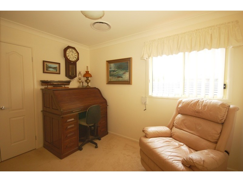 37 Wingello Crescent, Wyoming NSW 2250