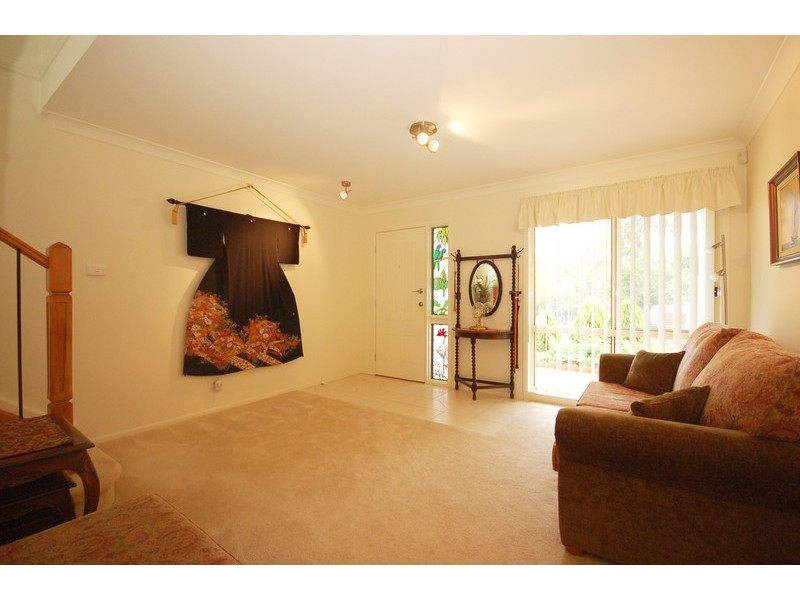 37 Wingello Crescent, Wyoming NSW 2250