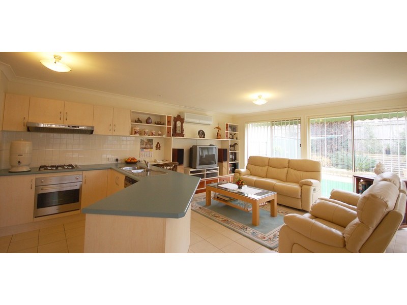 37 Wingello Crescent, Wyoming NSW 2250