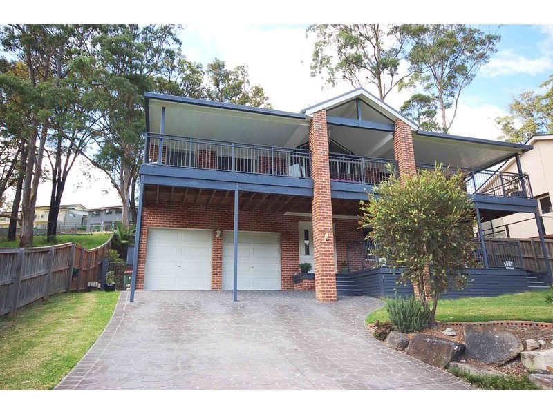 102 Chamberlain Road, Wyoming NSW 2250