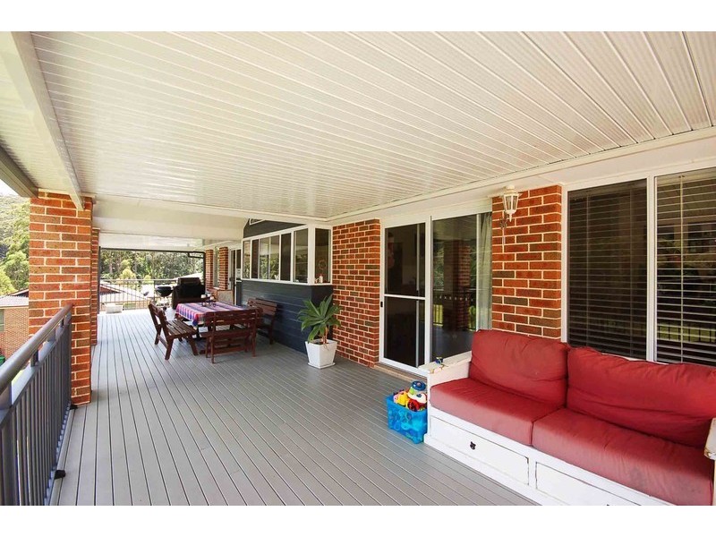 102 Chamberlain Road, Wyoming NSW 2250