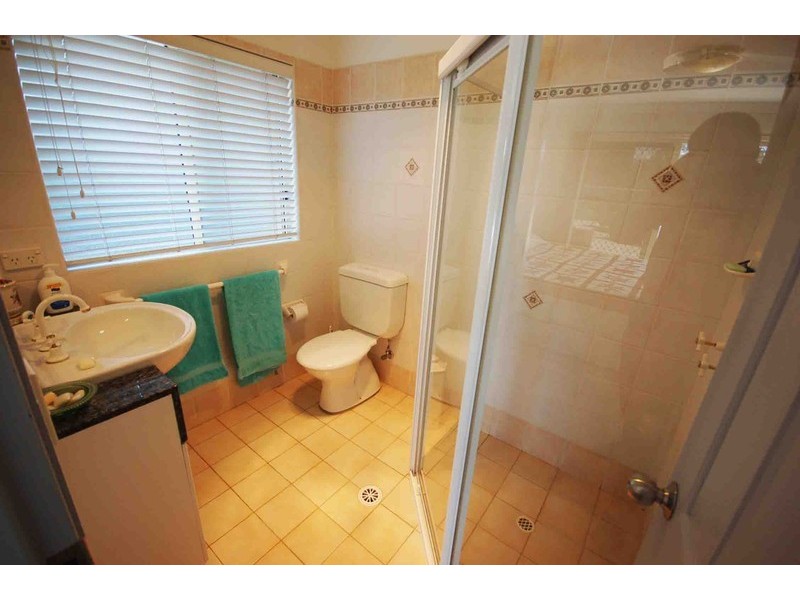 12/2-4 Mulkarra Avenue, Gosford NSW 2250