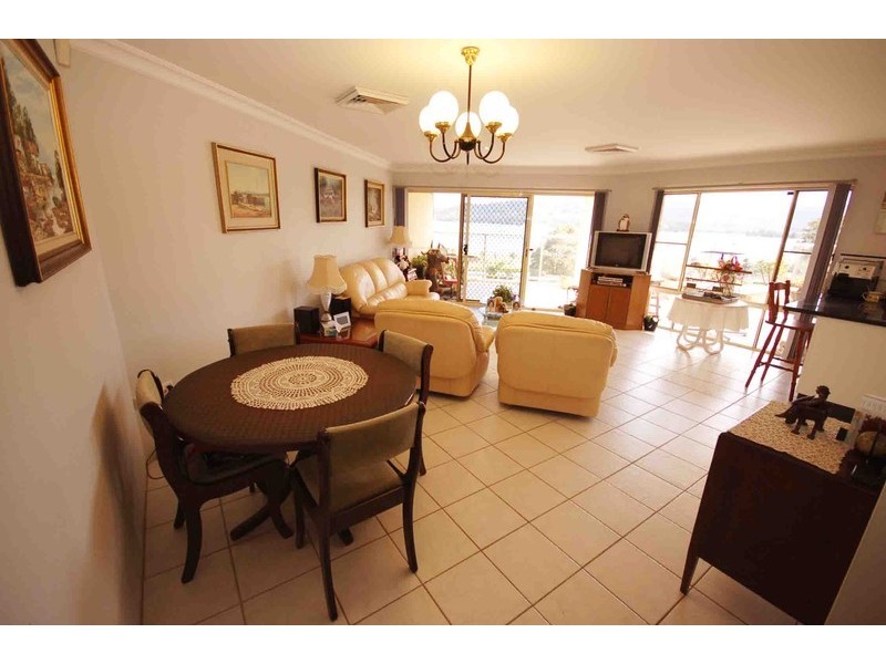 12/2-4 Mulkarra Avenue, Gosford NSW 2250