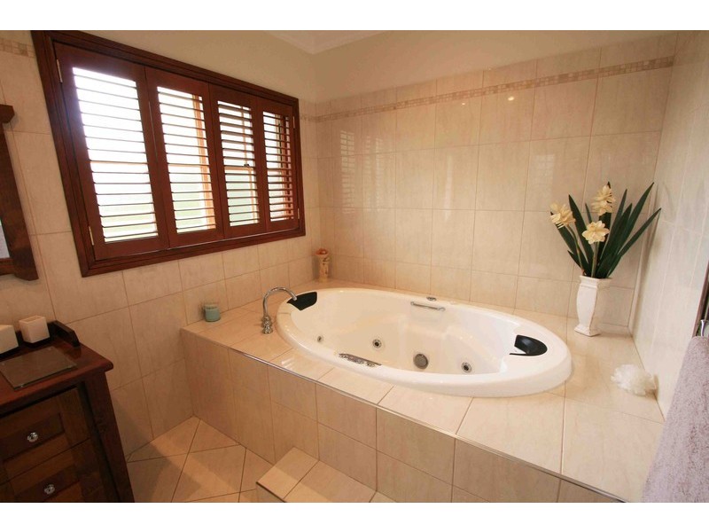 61 Deane Street, Narara NSW 2250