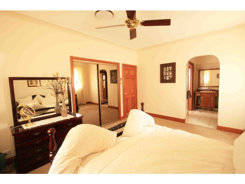 61 Deane Street, Narara NSW 2250