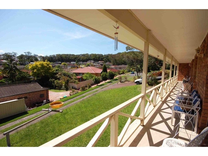 4 Glenrose Close, Lisarow NSW 2250
