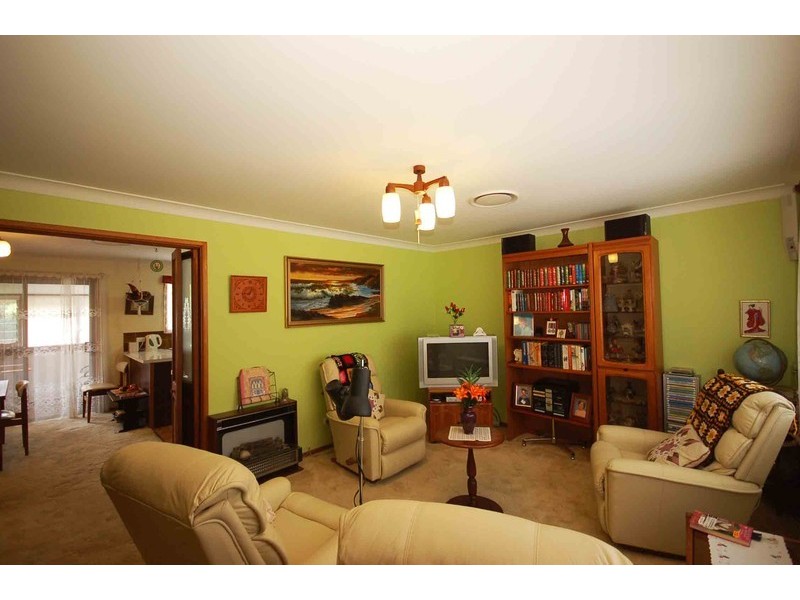 7 Mindaree Avenue, Wyoming NSW 2250