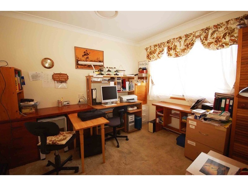 7 Mindaree Avenue, Wyoming NSW 2250