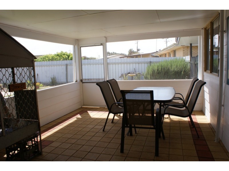 17 Delmage Street, Dongara WA 6525