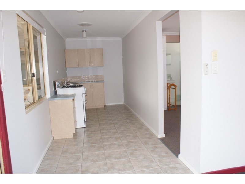 17 Delmage Street, Dongara WA 6525