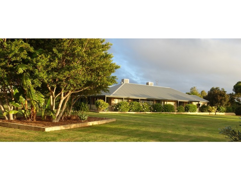 92 Brennand Road, Dongara WA 6525