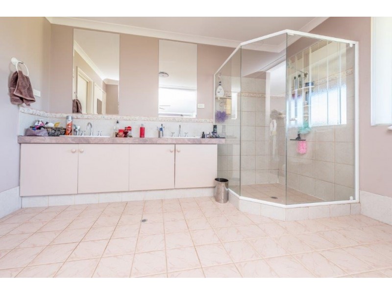 92 Brennand Road, Dongara WA 6525