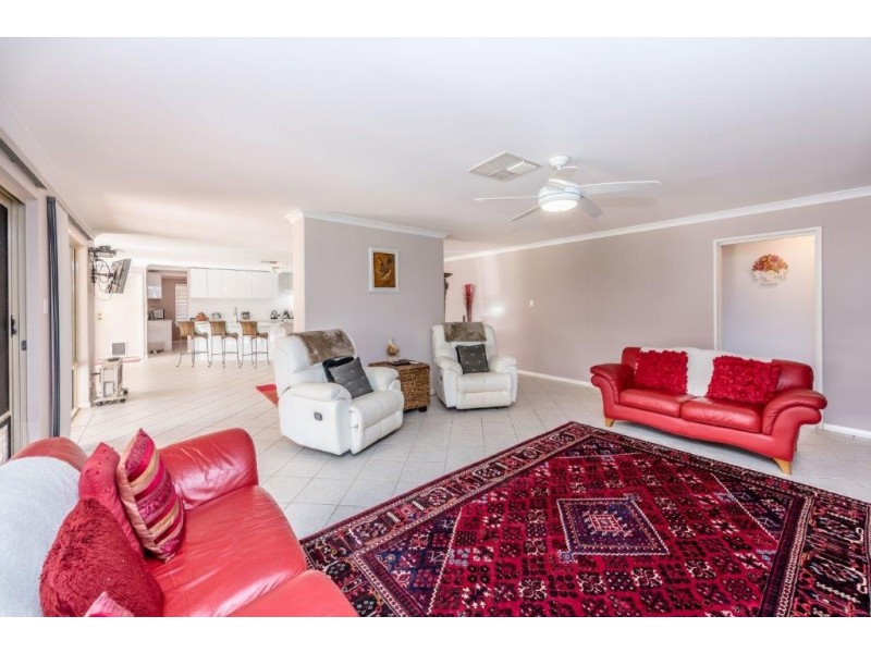 92 Brennand Road, Dongara WA 6525