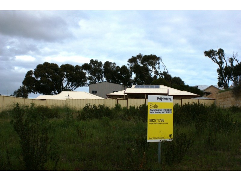 4 Mason Crescent, Port Denison WA 6525