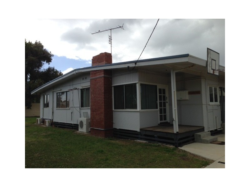 118 Point Leander Drive, Port Denison WA 6525