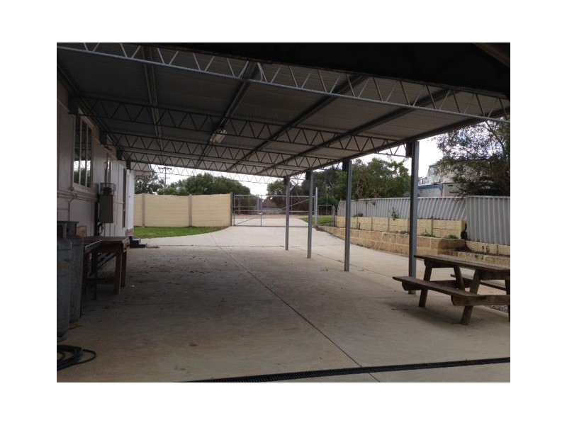 118 Point Leander Drive, Port Denison WA 6525