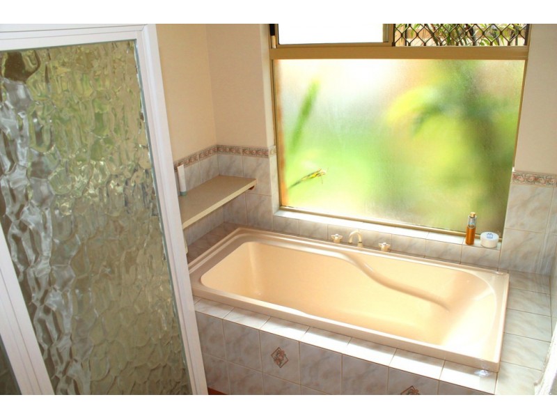 4 McCarley Walk, Port Denison WA 6525