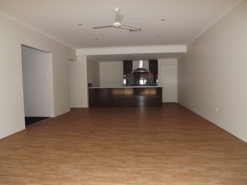 19 Mason Cres, Port Denison WA 6525