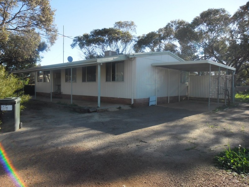 5 TOUCHE STREET, Three Springs WA 6519