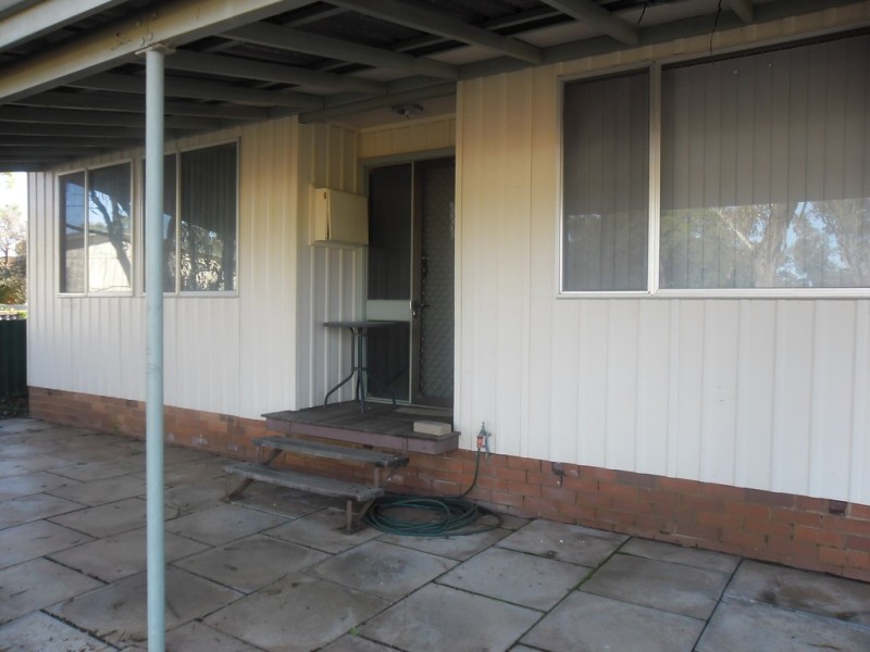 5 TOUCHE STREET, Three Springs WA 6519