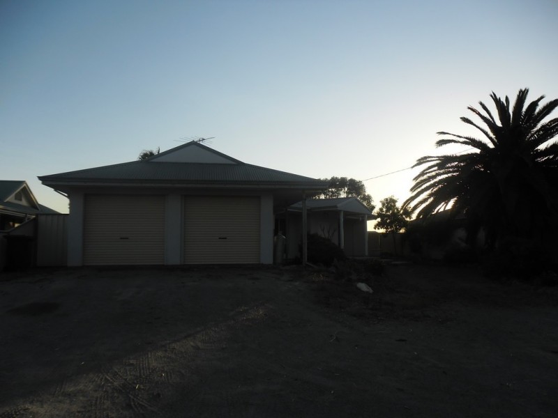 7 Lucas Drive, Carnamah WA 6517