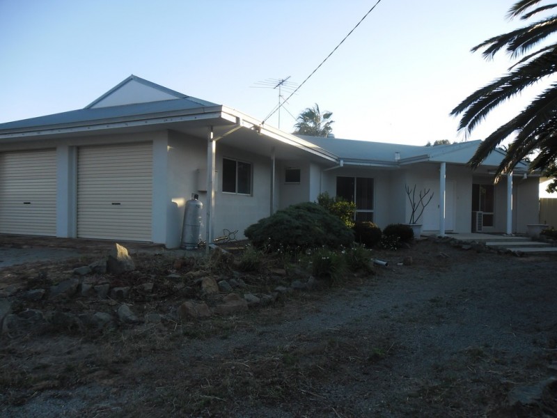 7 Lucas Drive, Carnamah WA 6517