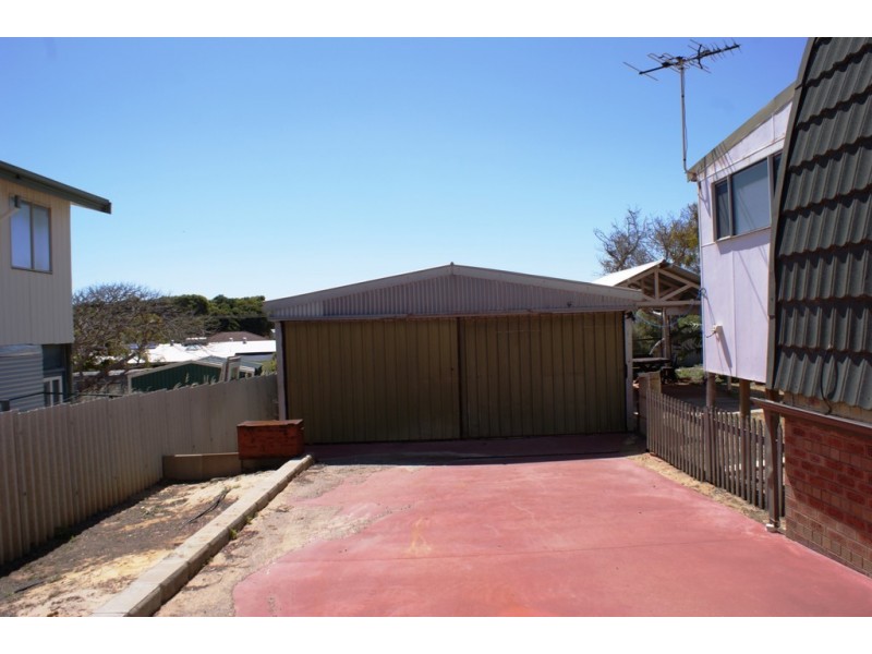 16 Downes Way, Port Denison WA 6525