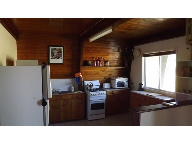 16 Downes Way, Port Denison WA 6525