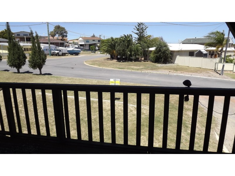 16 Downes Way, Port Denison WA 6525