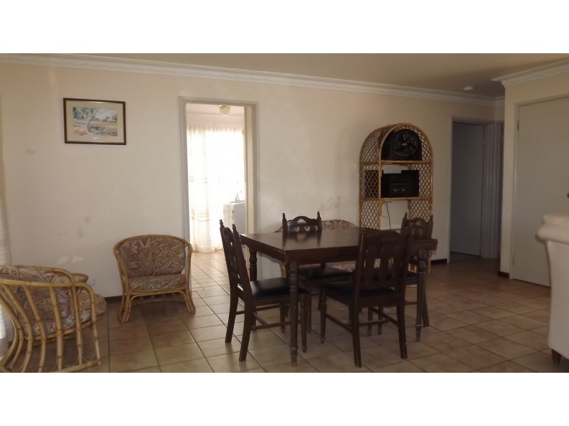 18 Bartlett Place, Port Denison WA 6525