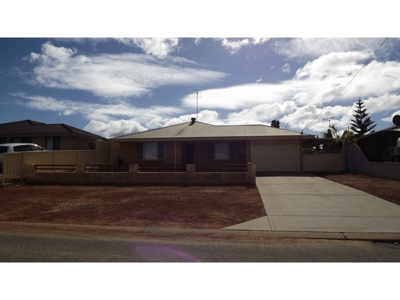 14 Peterwangey Place, Port Denison WA 6525