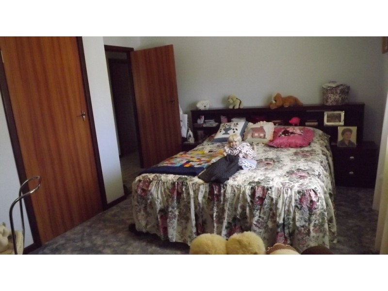 22 Downes Way, Port Denison WA 6525