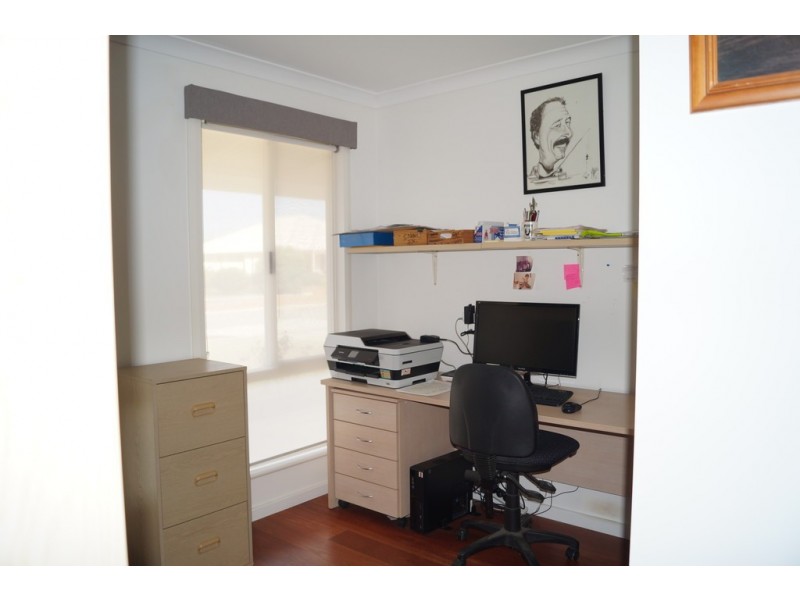 7 Cardwell Gardens, Dongara WA 6525