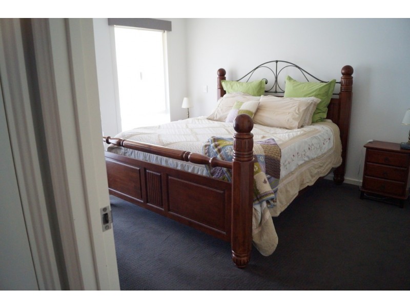 7 Cardwell Gardens, Dongara WA 6525