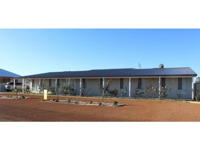 7 Cardwell Gardens, Dongara WA 6525