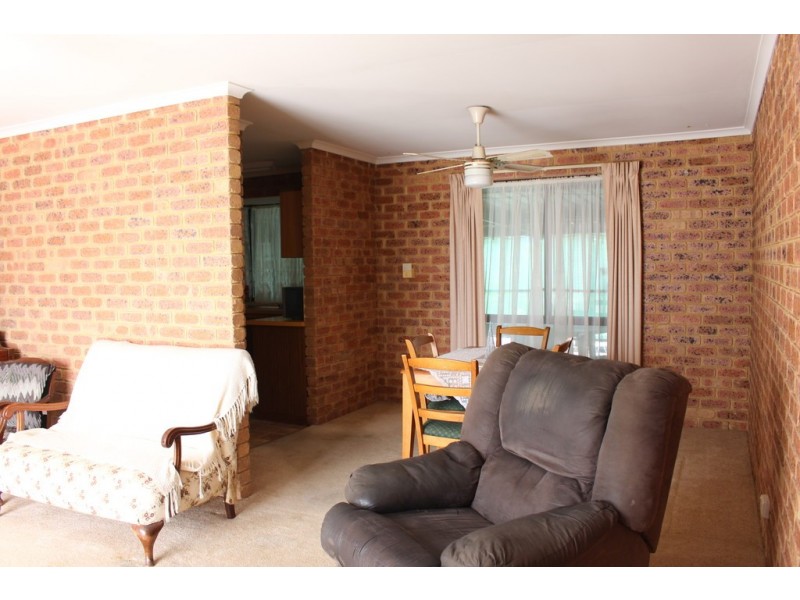 7 Bartlett Place, Port Denison WA 6525