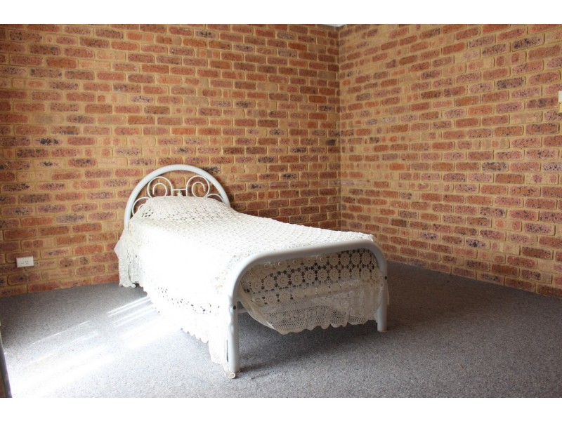 7 Bartlett Place, Port Denison WA 6525