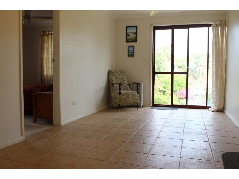 7 Bartlett Place, Port Denison WA 6525