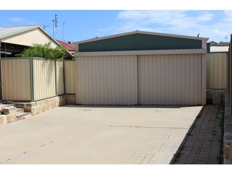 233 Point Leander Drive, Port Denison WA 6525