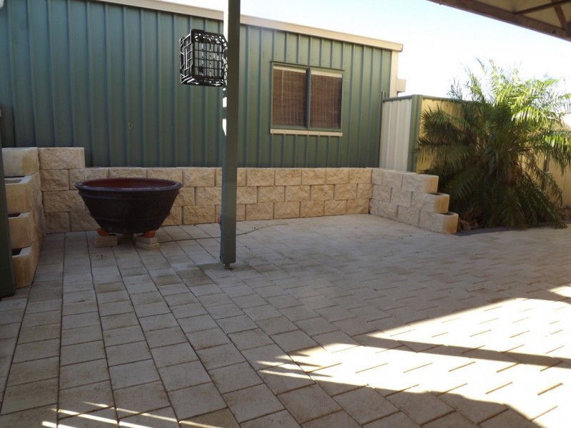 233 Point Leander Drive, Port Denison WA 6525