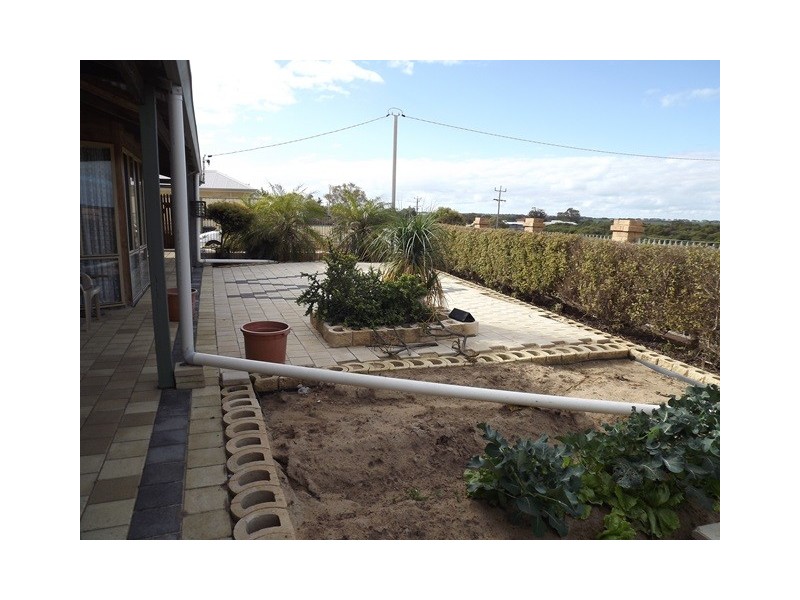 233 Point Leander Drive, Port Denison WA 6525