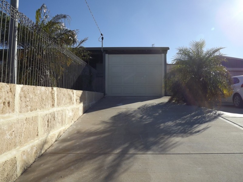 233 Point Leander Drive, Port Denison WA 6525