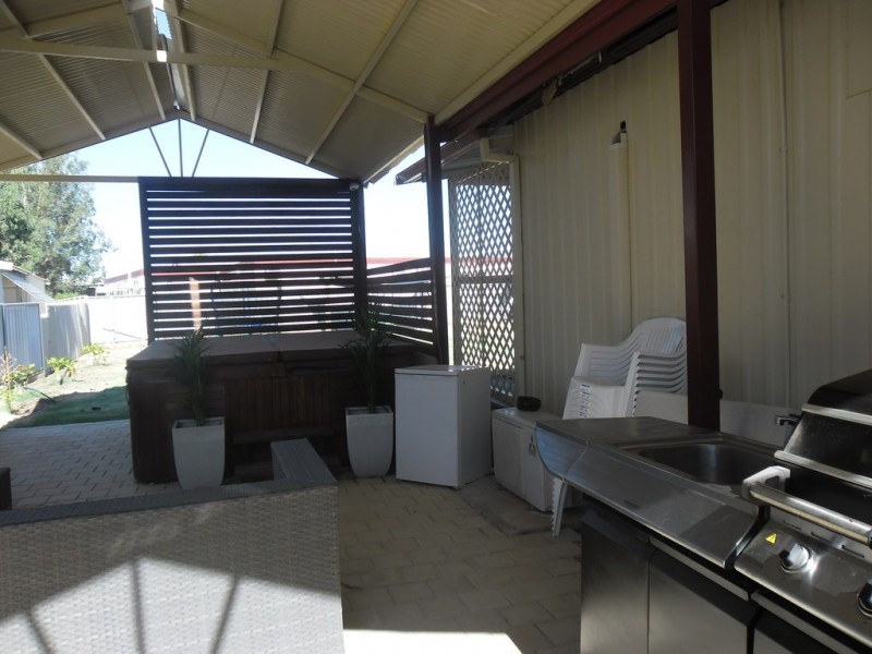 5 Newman, Carnamah WA 6517