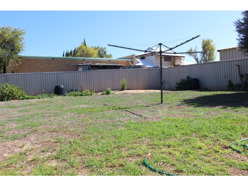 165 Point Leander Dve, Port Denison WA 6525